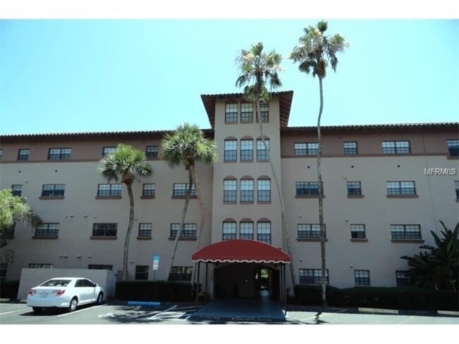 Photo - 6100 Gulfport Blvd S Townhome