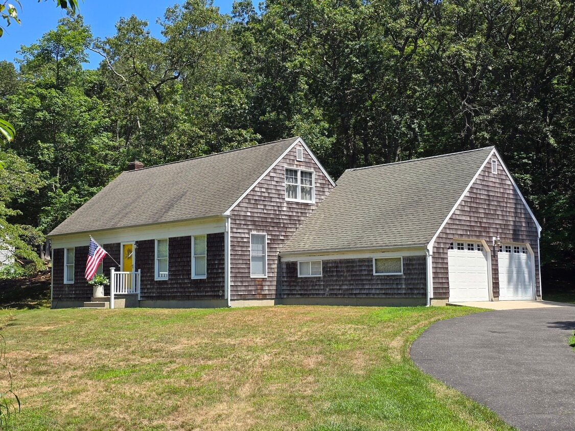 Primary Photo - 58 Farm Rd N