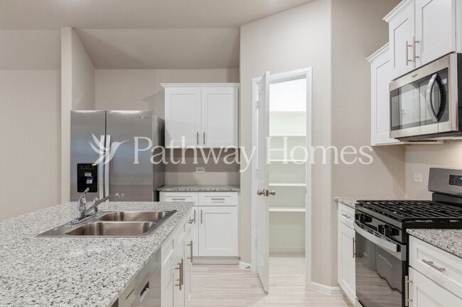 Building Photo - 9468 Mint Hill Dr