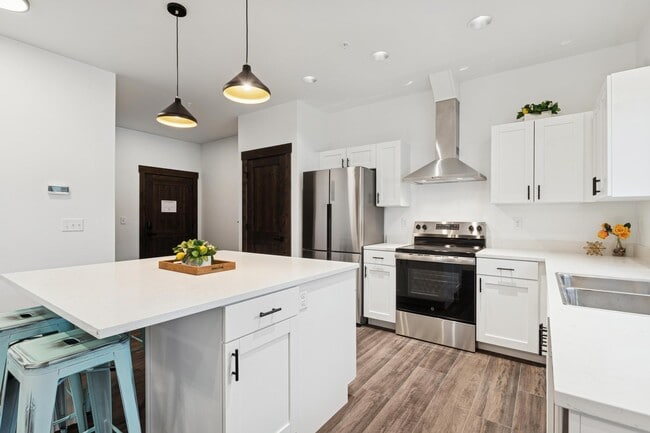 Foto del edificio - 1840 Baker Ave