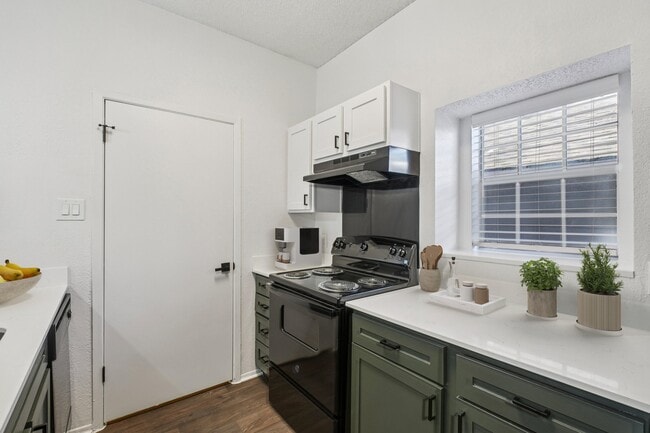 Foto del edificio - Chatham Court and Reflections