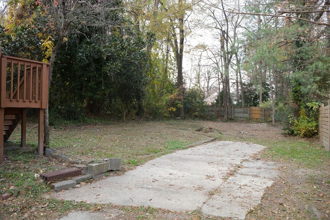 Building Photo - 2008 Walker Ave