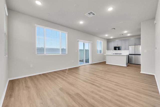 Building Photo - 28386 Via Solero