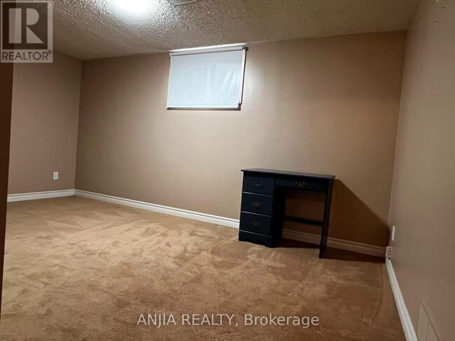 Building Photo - 1299 Shamir Crescent