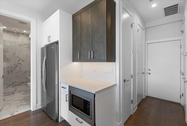 Foto del edificio - 2217 W Madison St