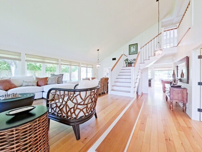 Building Photo - 33702 Calle Conejo