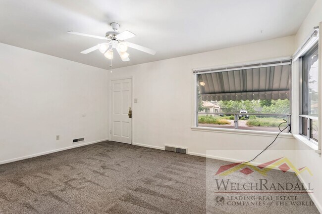 Foto del edificio - 2380 Polk Ave