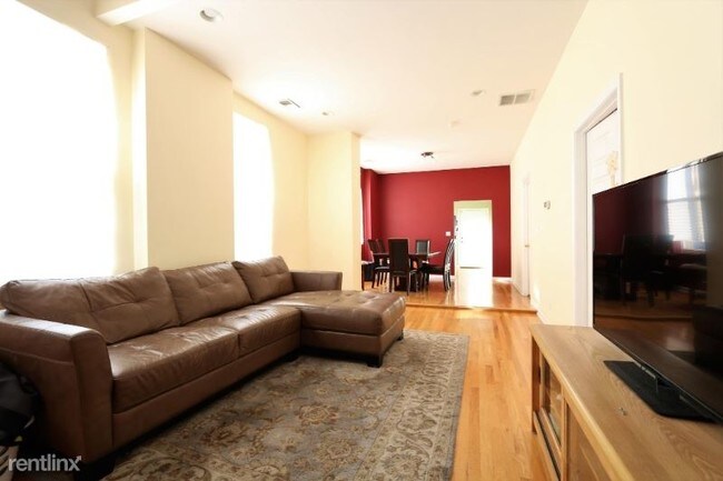 Foto del edificio - 2059 W 18th St