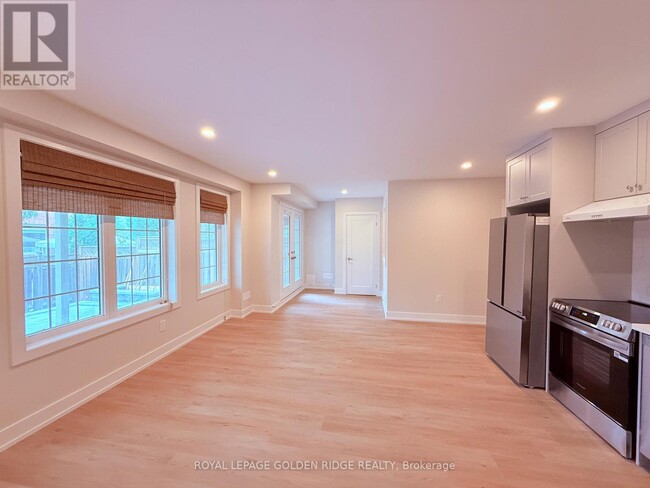 Building Photo - 2435 Presquile Dr
