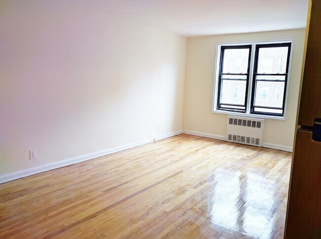 living room - 6448 Booth St