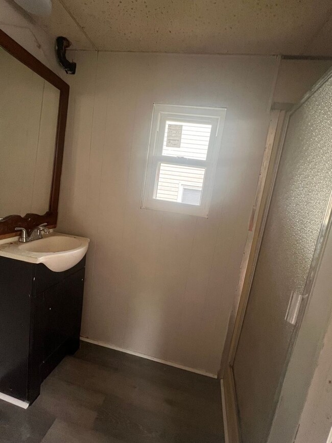 Foto del edificio - OPEN HOUSE TUESDAY: Lafayette 2 Bedroom 2 ...