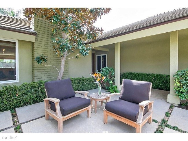 Building Photo - 2 br, 2 bath House - 2230 W Hemlock Way