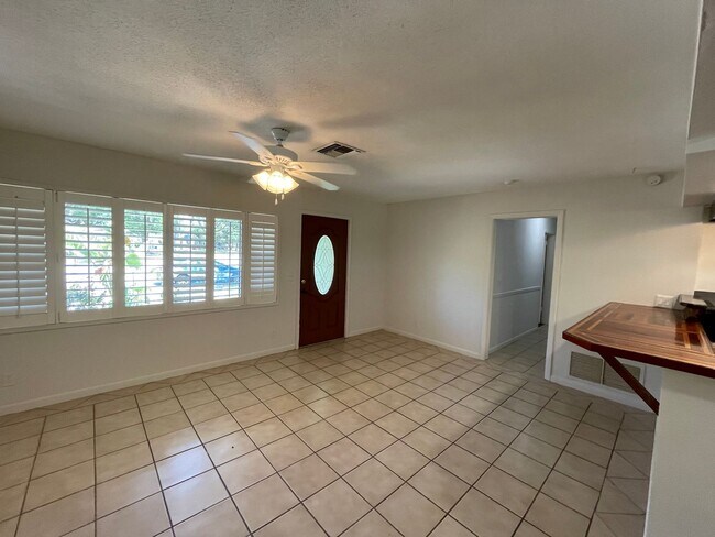 Foto del edificio - Charming 4 Bedroom, 3 Bathroom Home in Orl...
