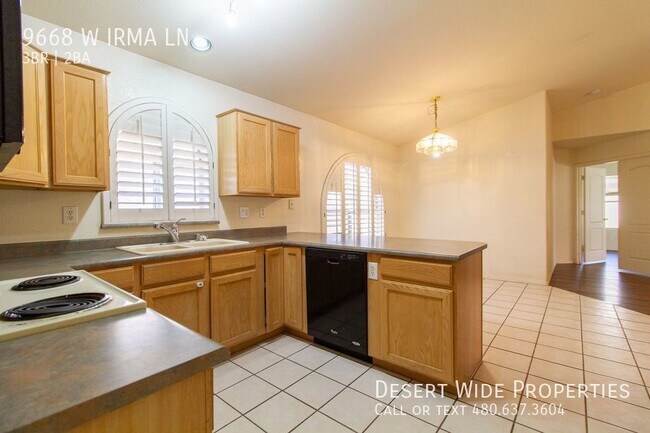 Foto del edificio - 9668 W Irma Ln