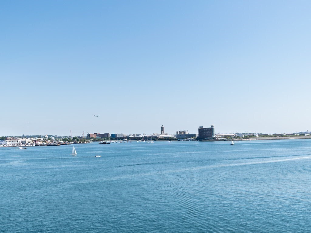 Primary Photo - 300 Pier 4 Blvd.