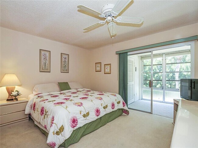Foto del edificio - 47 Woodland Dr