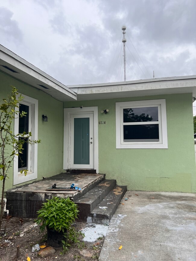 Photo - 6124 SW 38th St House