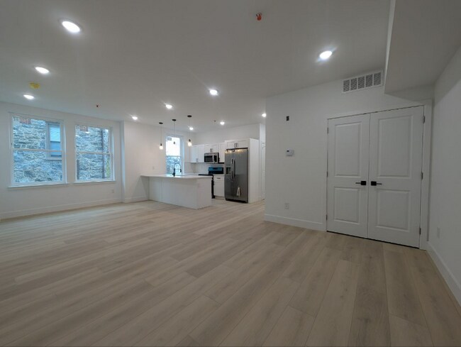 Foto del edificio - 835 N 63rd St