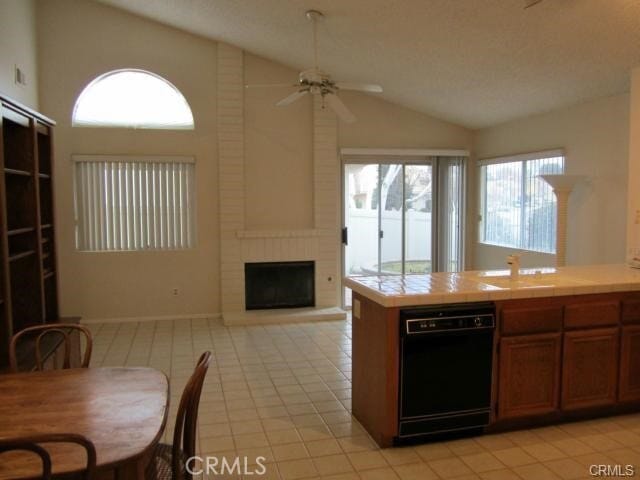 Foto del edificio - 5062 Riviera Ave