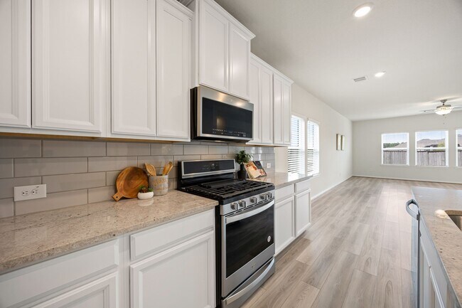 Foto del edificio - 2226 Royal Ann Wy