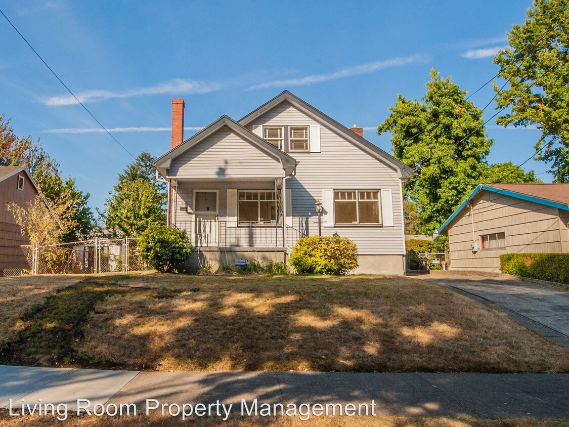 Foto principal - 7633 N Dwight Ave