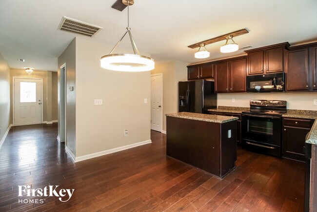 Foto del edificio - 4460 Abbey Park Rd