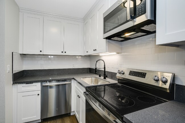 Building Photo - 4142 44th St