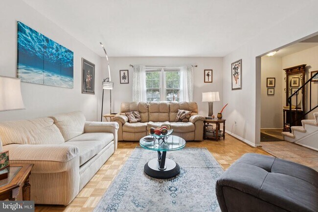 Foto del edificio - 8406 Thompson Rd