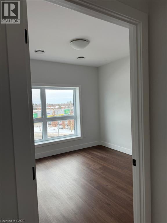 Photo du bâtiment - 1000 Lackner Blvd