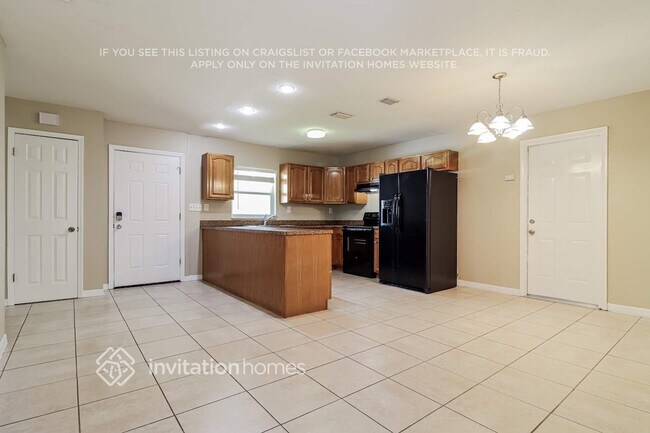 Building Photo - 6418 Amundson St