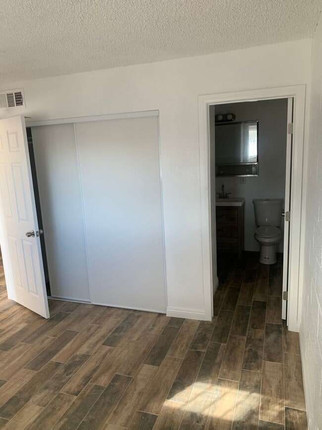 Foto del edificio - 1 Bedroom 1 Bath In Central Las Vegas Newly Renovated
