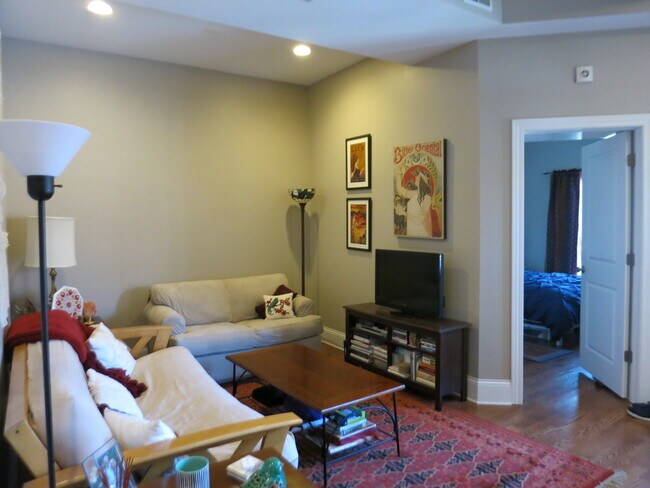 Foto del edificio - 1644 W North Ave