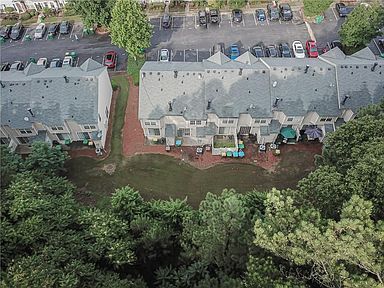 Back of the building - 3272 Hidden Cove Cir