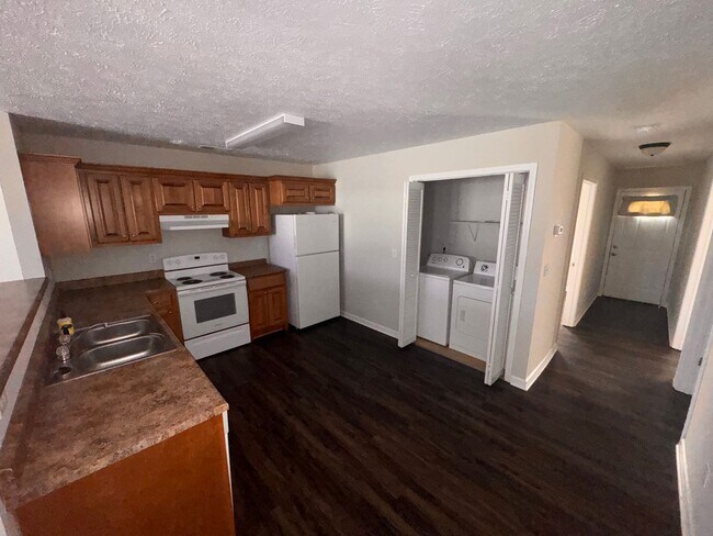 Foto del edificio - Williams Rd. Apartments