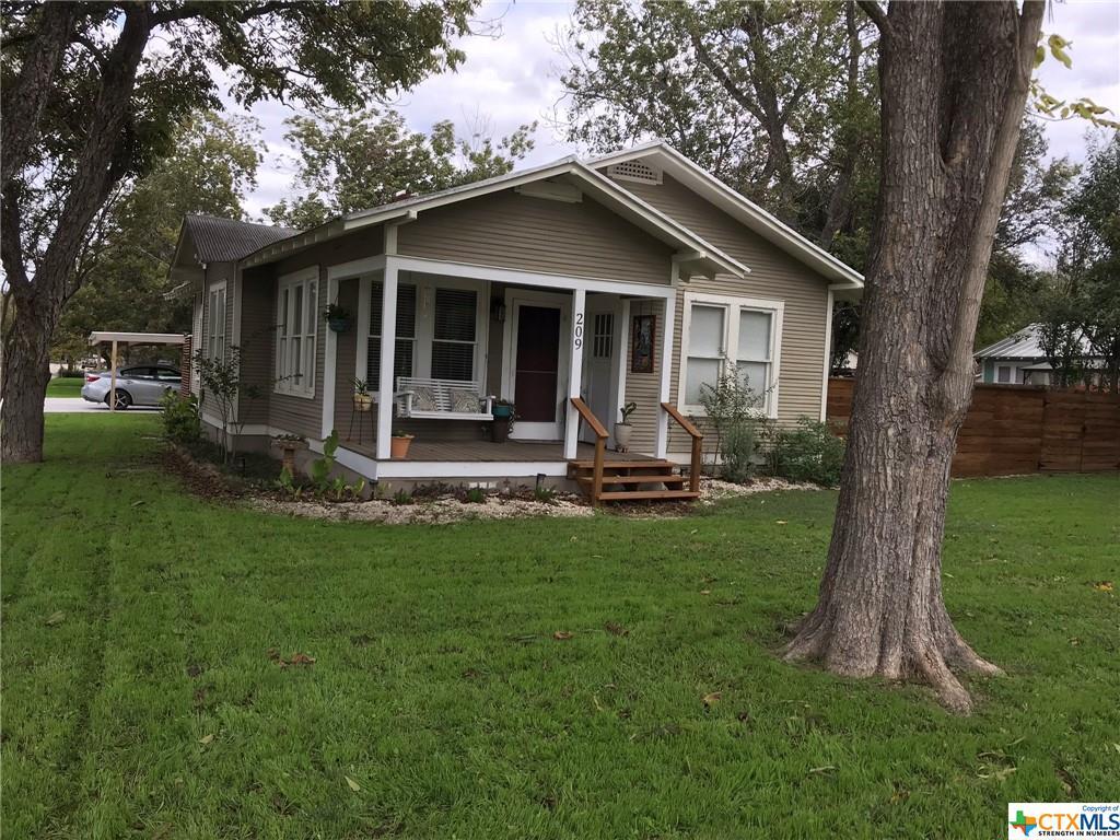 Foto principal - 209 S Live Oak Ave
