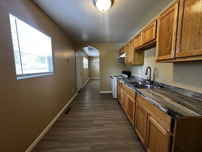 Building Photo - 2993 Southfield Dr