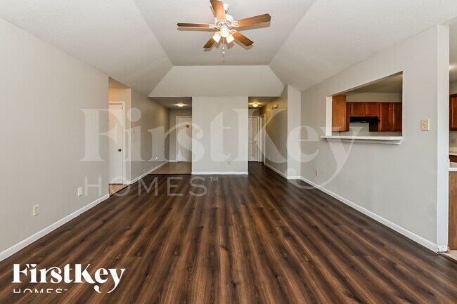 Foto del edificio - 8222 Sanford St