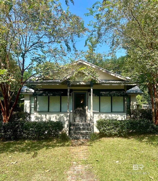 Foto del edificio - 53 White Ave