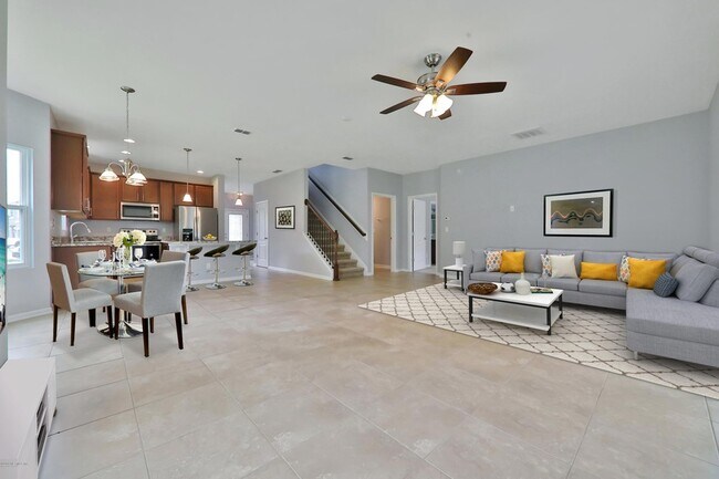 Building Photo - 15708 Canoe Creek Dr