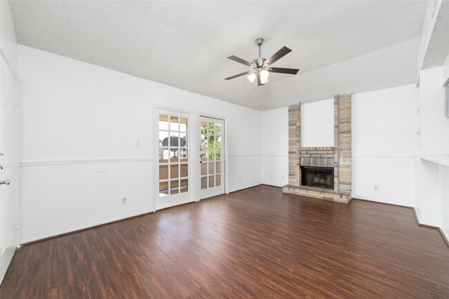 Building Photo - 1308 Brenda Ln