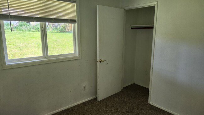 Foto del edificio - 3 Bed/1 Bath Suburban House in Ferndale