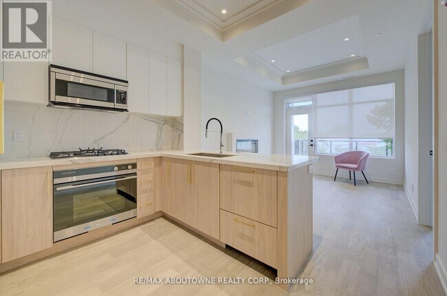 Building Photo - 123 Maurice Dr