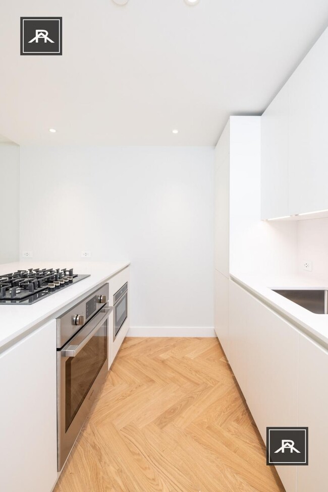 Building Photo - 1 bedroom in Boston MA 02116