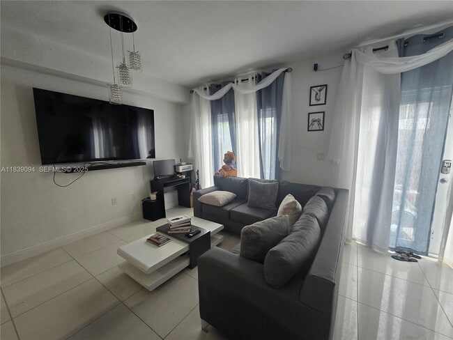 Foto del edificio - 14437 SW 260th St