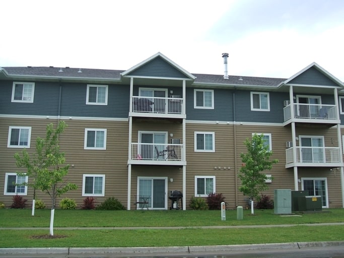 Building Photo - Briarwood Apartments of Parshall