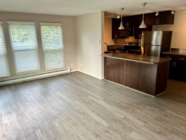 Building Photo - Aprea View Condominiums ~ Capitol Hill