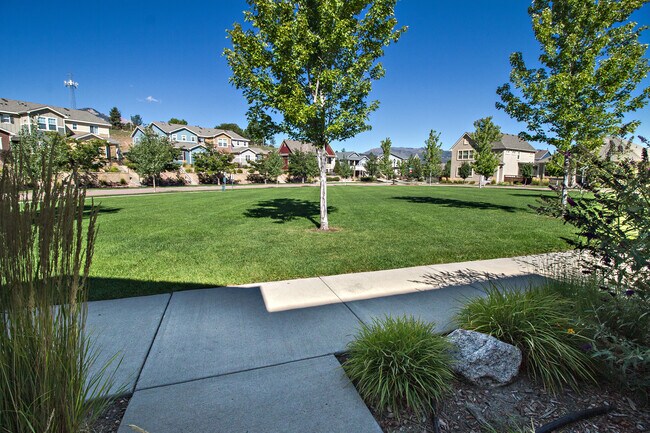 Foto del edificio - 1728 Portland Gold Dr