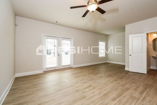 Building Photo - 1116 Tranquil Gardens Place