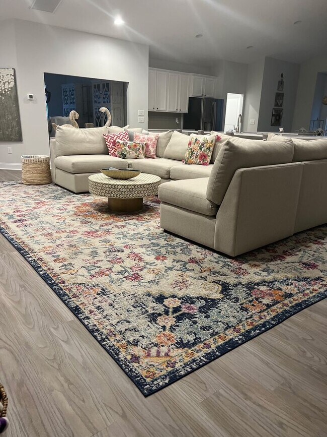Building Photo - Coastal Comfort Awaits: Your Ideal 4-Bedro...
