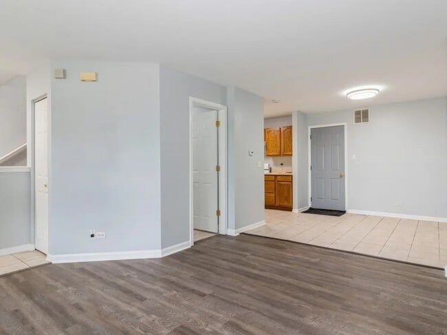 Building Photo - 24528 John Adams Dr